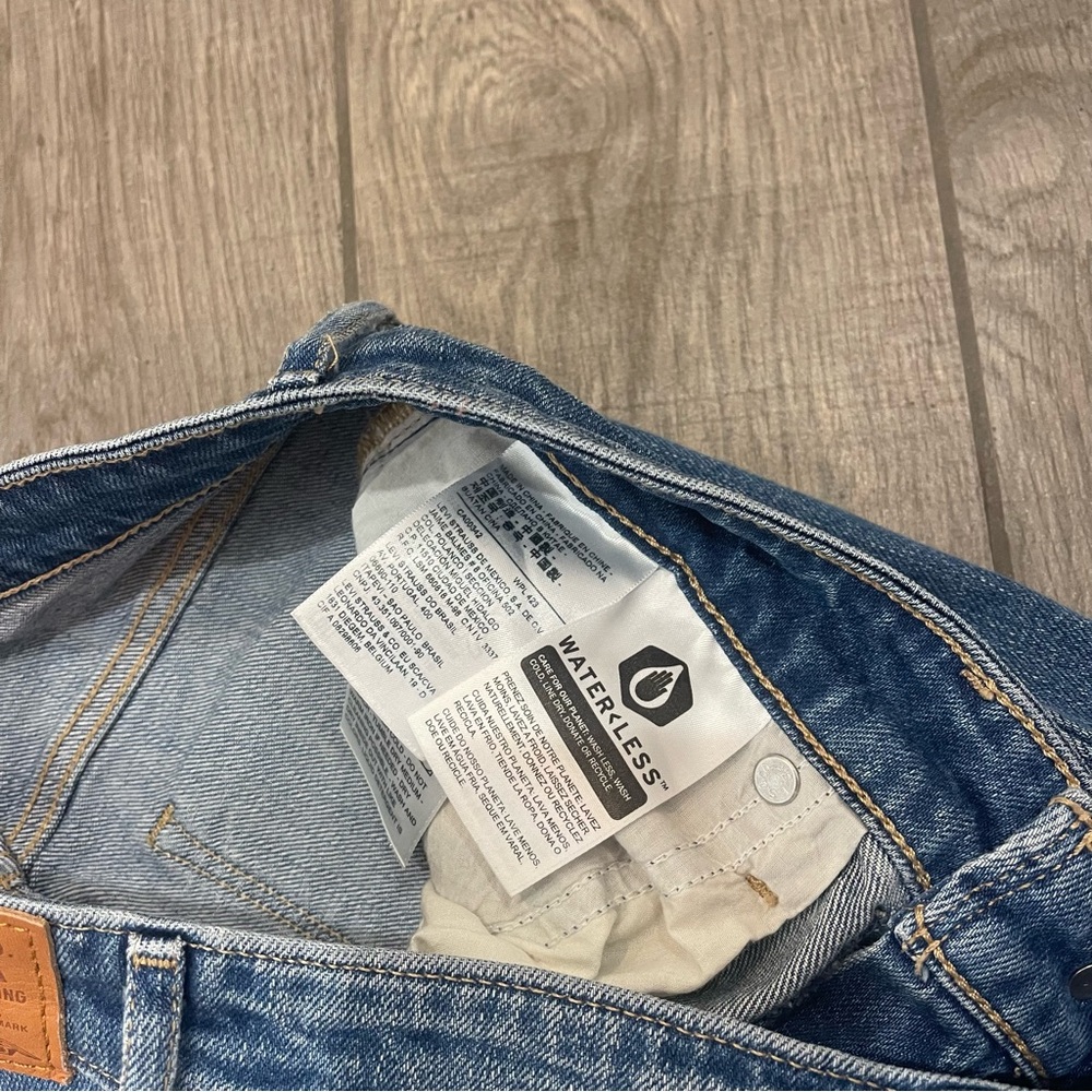 Levi 721 High Rise Ripped Skinny Jeans - Picture 5 of 6